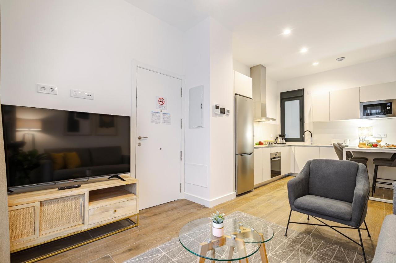 Feelathome Castilla Apartments Madrid Dış mekan fotoğraf