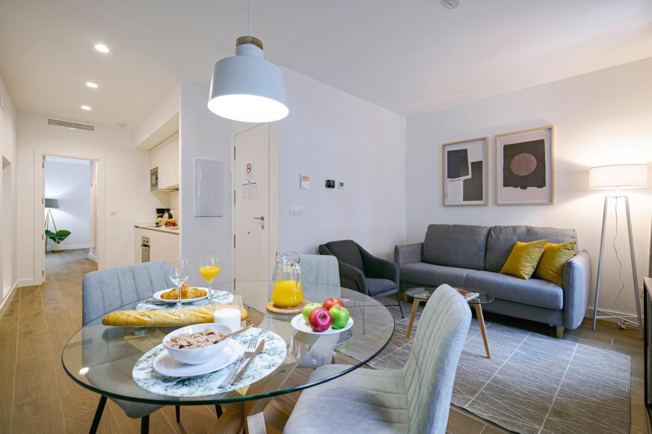 Feelathome Castilla Apartments Madrid Dış mekan fotoğraf