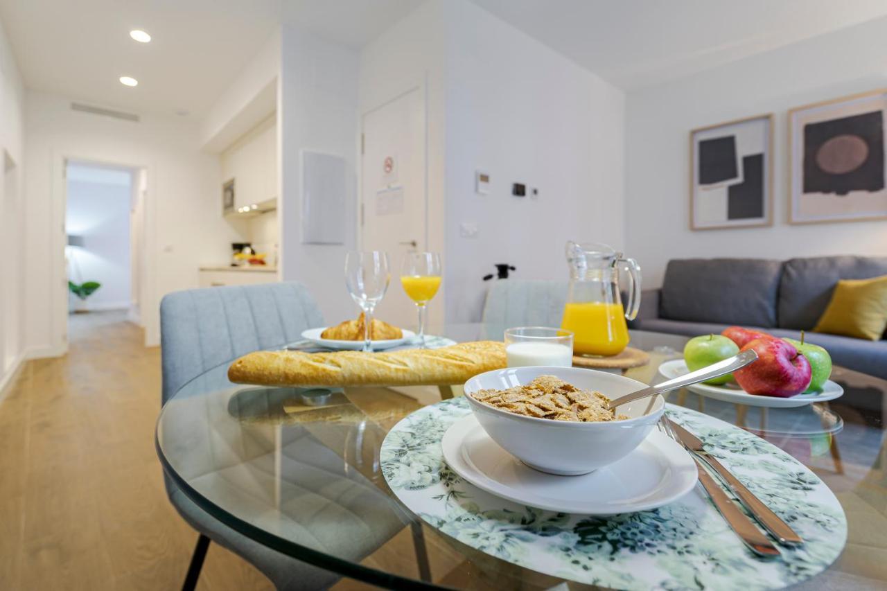Feelathome Castilla Apartments Madrid Dış mekan fotoğraf